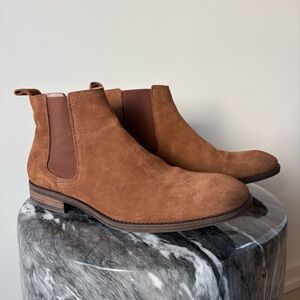 Men’s Brown Suede Chelsea Boots size 9